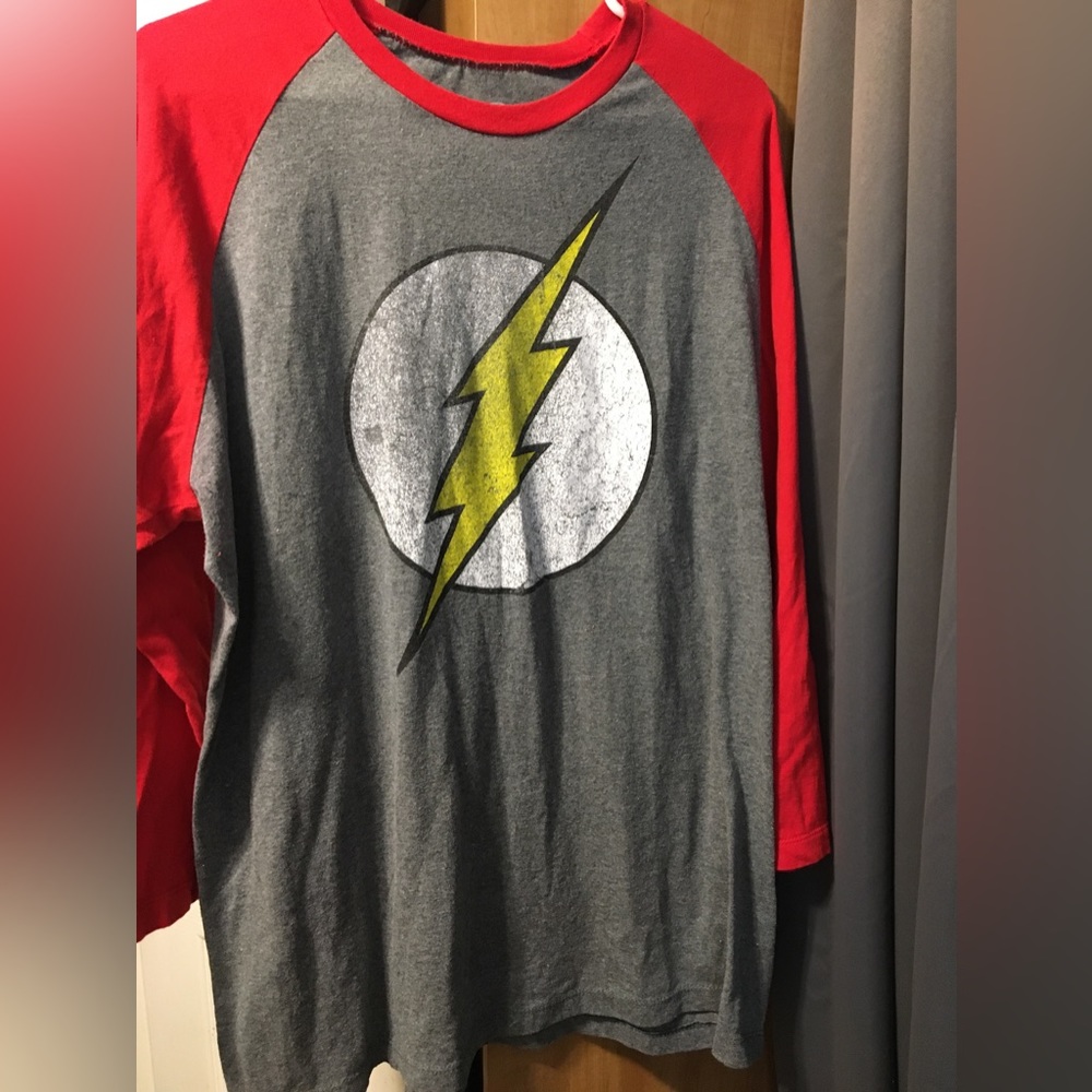 XLG half sleeve comics T-shirt great condition